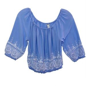 Eyelet embroidered periwinkle blue peasant top size small